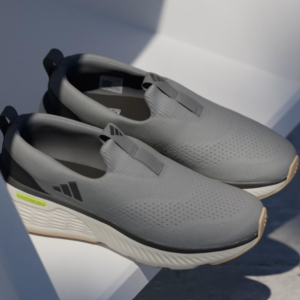 Adidas Cloud foam go lounger